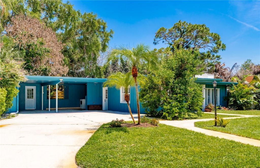 2002 Cordova Avenue, Vero Beach, FL 32960 Photo
