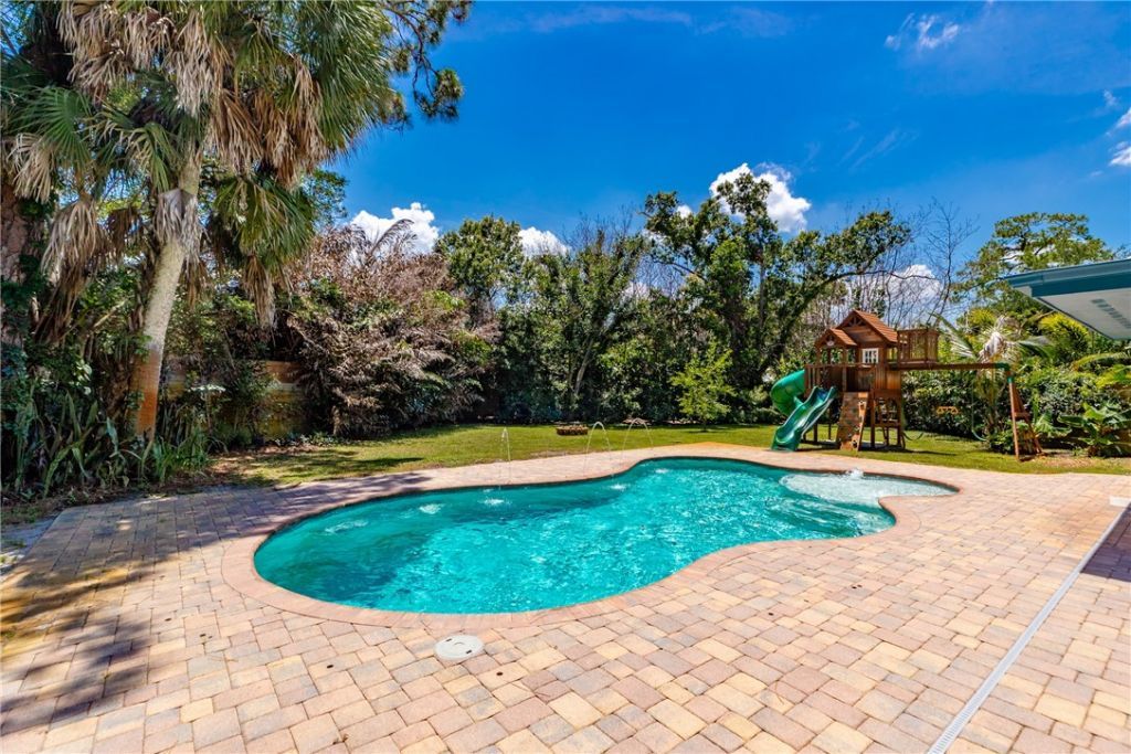 2002 Cordova Avenue, Vero Beach, FL 32960 Photo