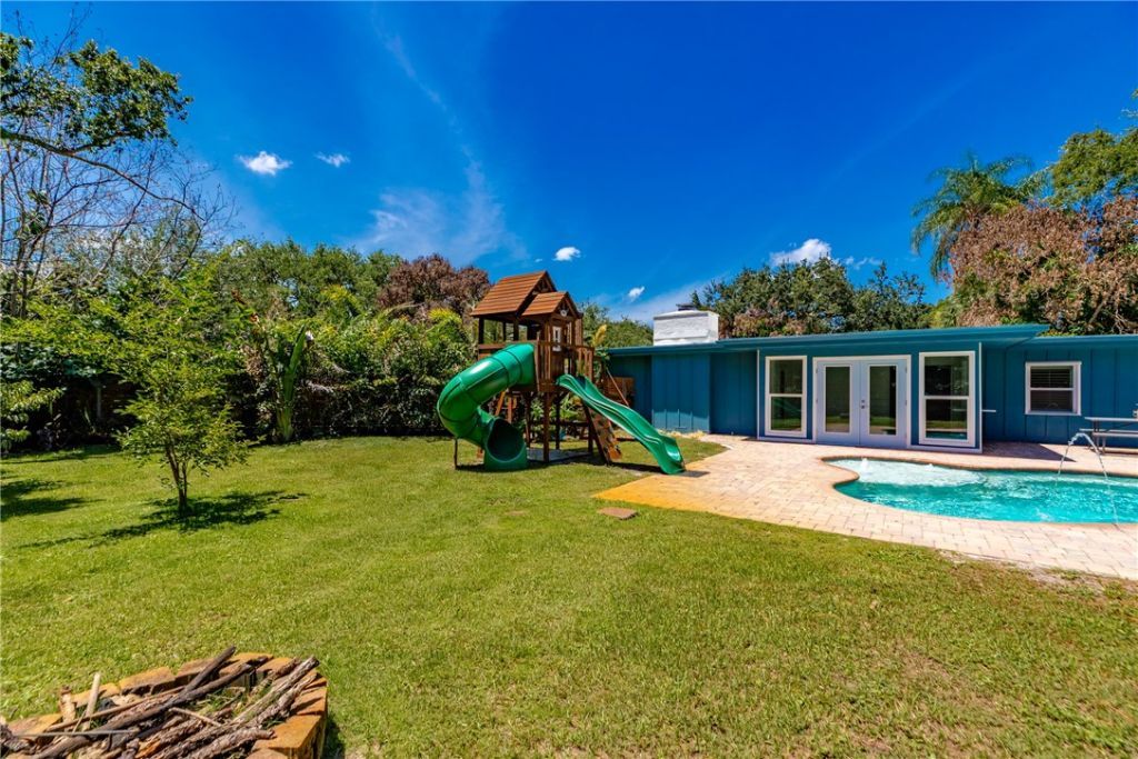 2002 Cordova Avenue, Vero Beach, FL 32960 Photo