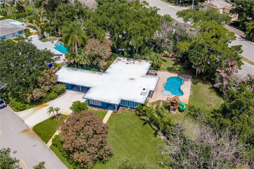 2002 Cordova Avenue, Vero Beach, FL 32960 Photo