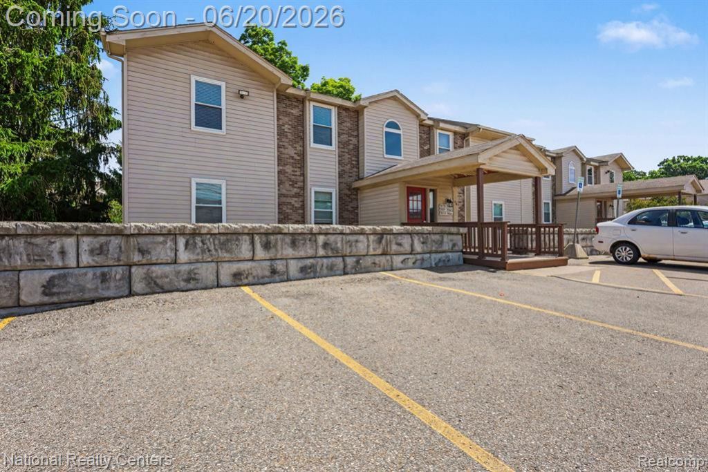 5076 Harbor Oak Drive, Waterford Township, MI 48329 Main Photo