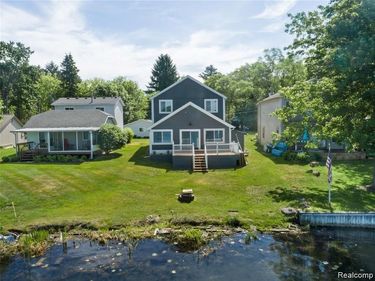 3515 Highland Boulevard, Highland Township, Mi 48356
