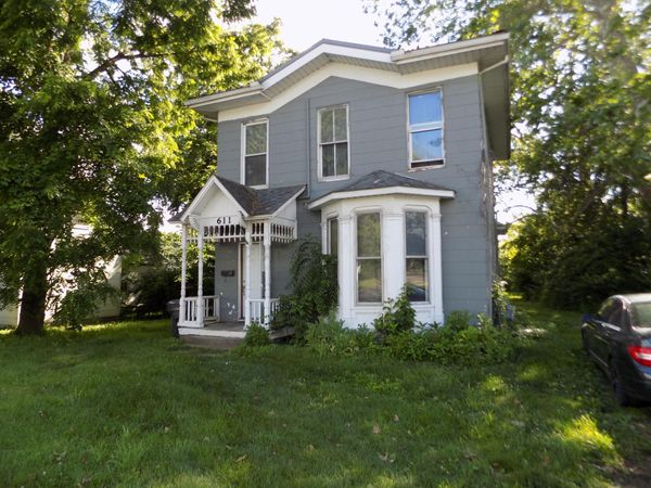 611 N Sandusky Street , Mount Vernon, OH 43050