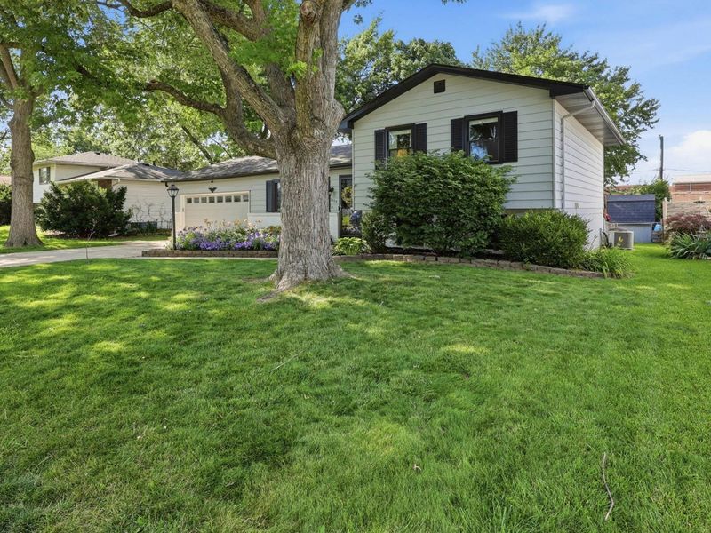 2598 Parlin Drive, Grove City, OH 43123 Photo 3