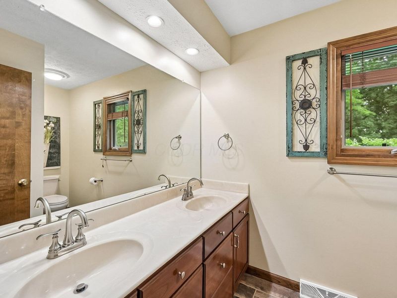 108 S Hempstead Road, Westerville, OH 43081 Photo 43