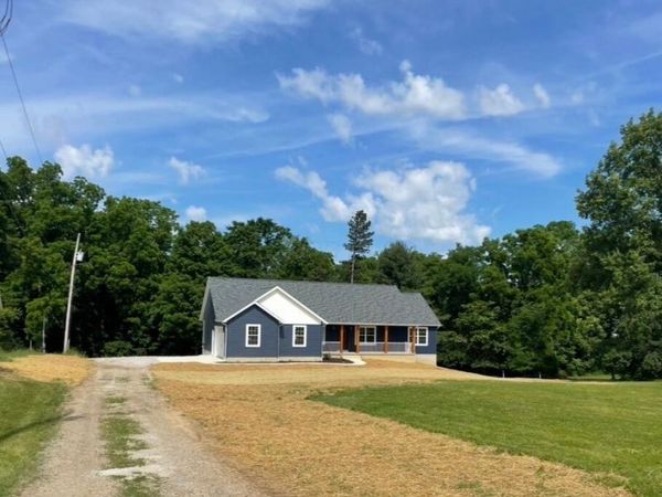 423 Neal Avenue , Mount Gilead, OH 43338