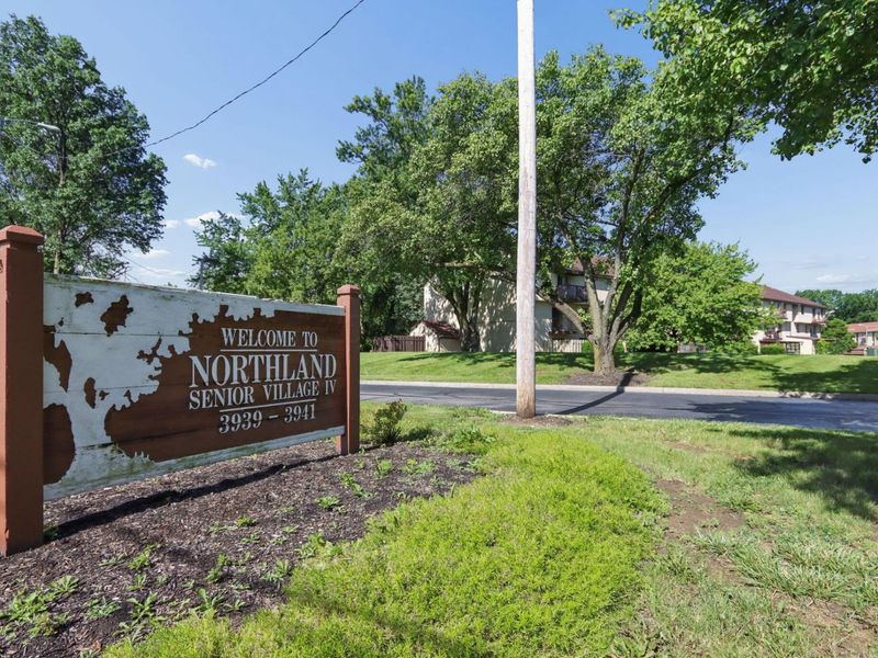 3939 Karl Road, Unit 100, Columbus, OH 43224 Photo 2