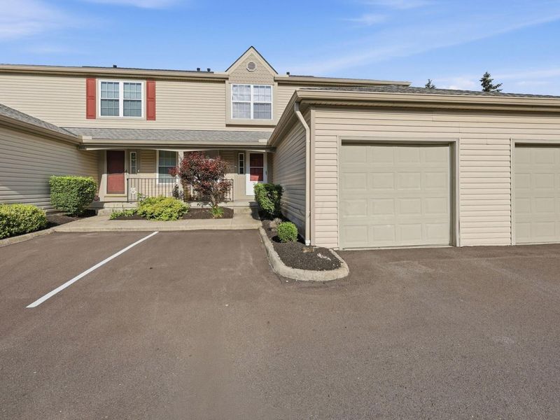 1882 Bennigan Drive, Unit 100C, Hilliard, OH 43026 Photo 2