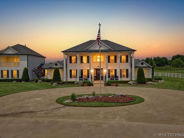19220 Saddleback Drive , Mounds, OK 74047