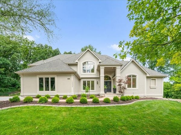 12204 Wyandotte Court, Kansas City, MO 64145