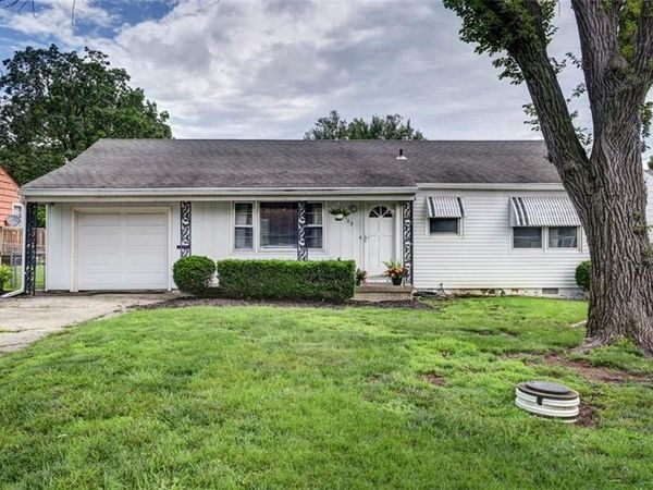 9103 Central Street, Kansas City, MO 64114