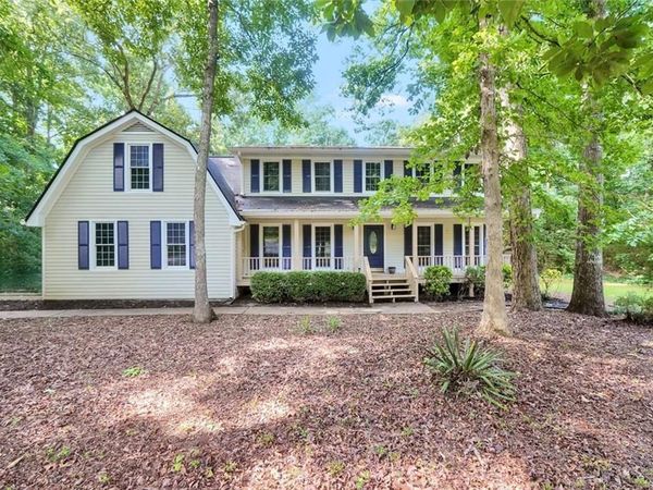 135 Pamela Court , Fayetteville, GA 30214