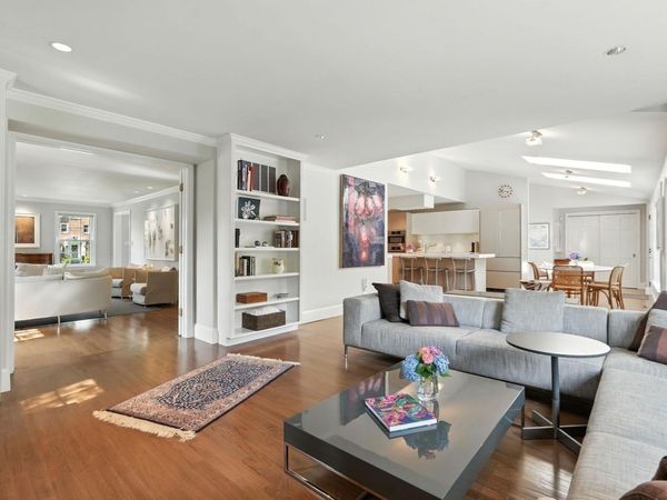 29 Englewood Rd, Longmeadow, MA 01106