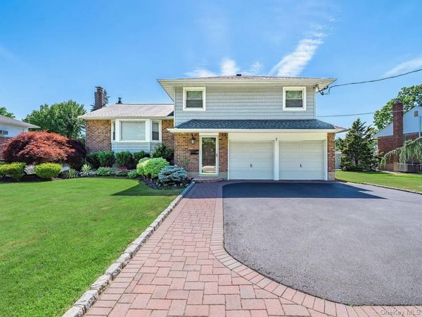 7 plainview Road , Bethpage, NY 11714