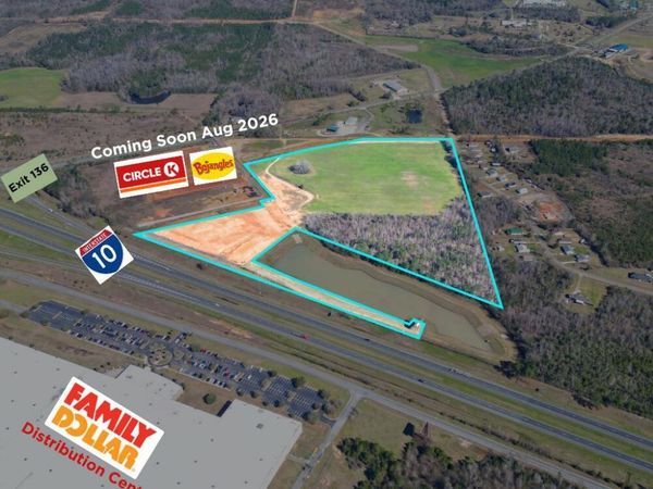 3943 Kynesville Road , Marianna, FL 32448