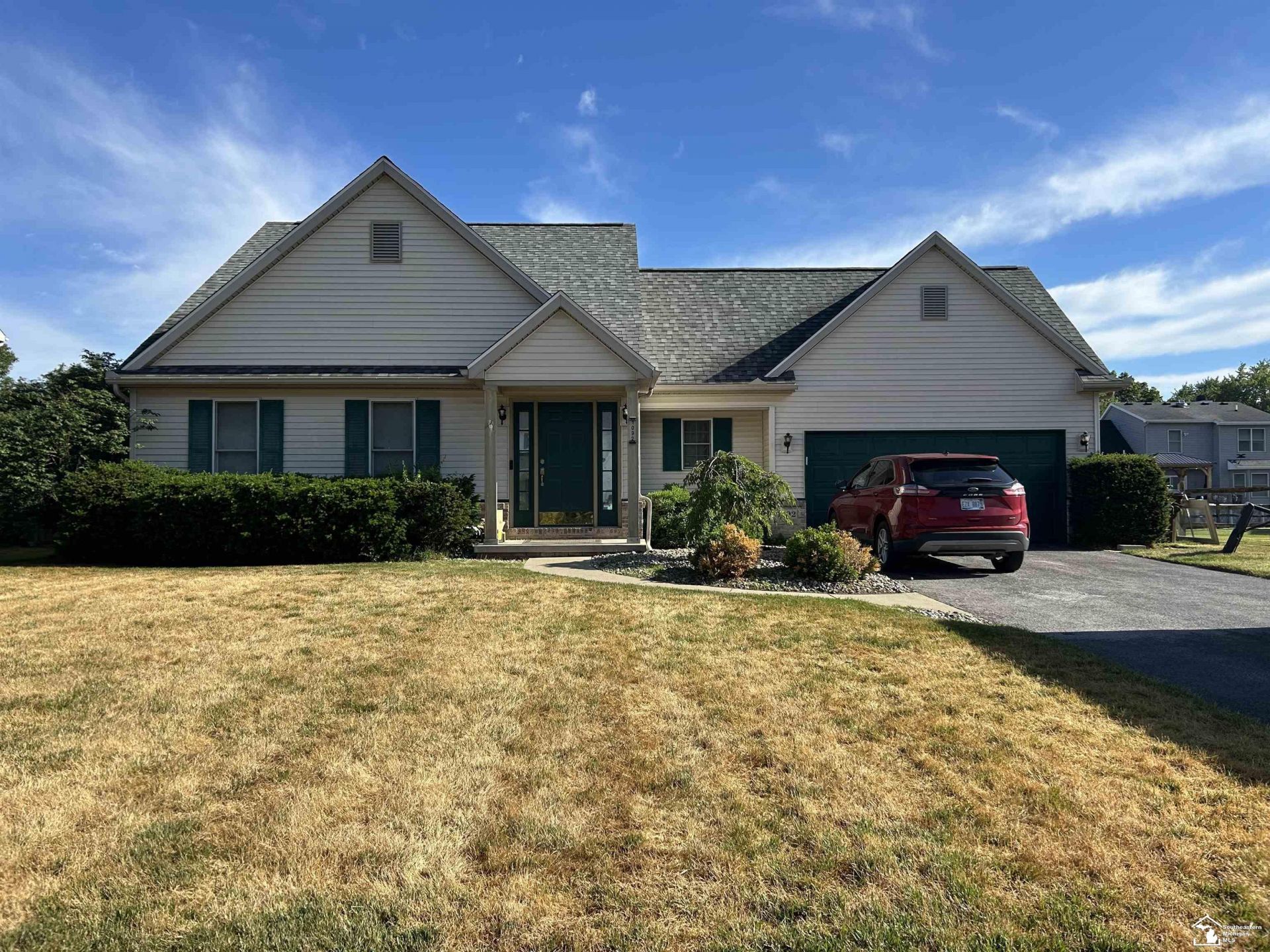 1092 Cumberland Drive, Temperance, MI 48182 Main Photo