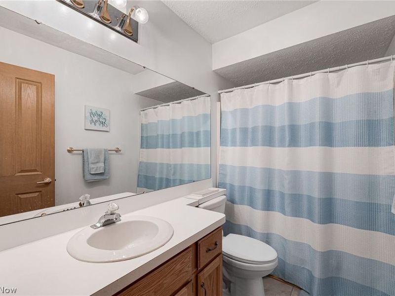 23420 Wainwright Terrace, Olmsted Falls, OH 44138 Photo 19