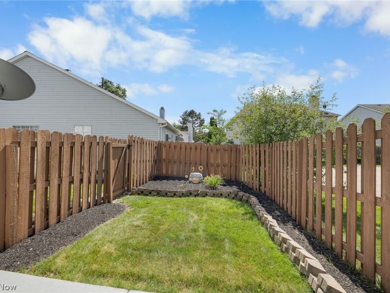 23420 Wainwright Terrace, Olmsted Falls, OH 44138 Photo 27
