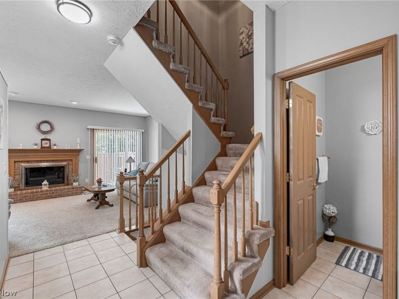 23420 Wainwright Terrace, Olmsted Falls, OH 44138 Photo 4