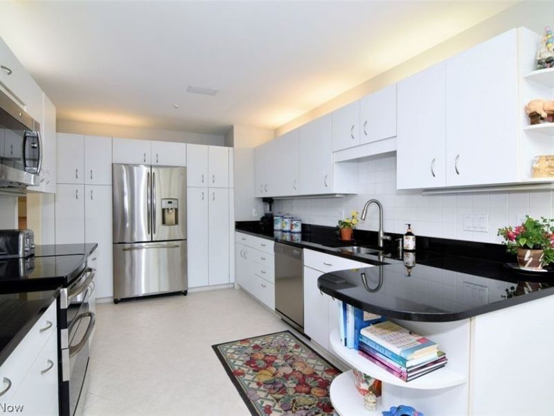25450 Fairmount, Unit 6, Beachwood, OH 44122 Photo 15
