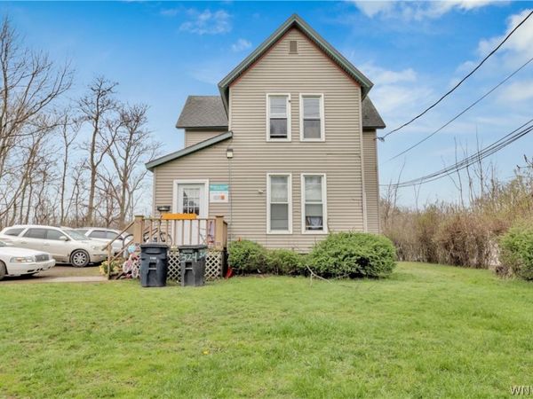 324 Temple Street , Fredonia, NY 14063