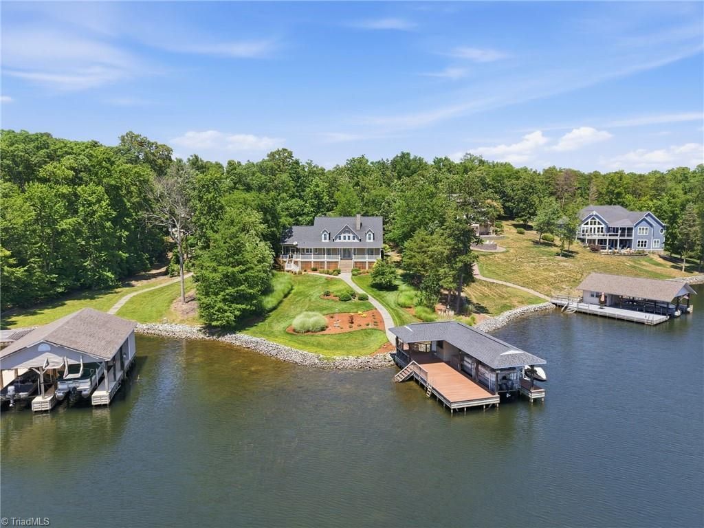 86 S Oak Cove Drive, Semora, NC 27343 Main Photo