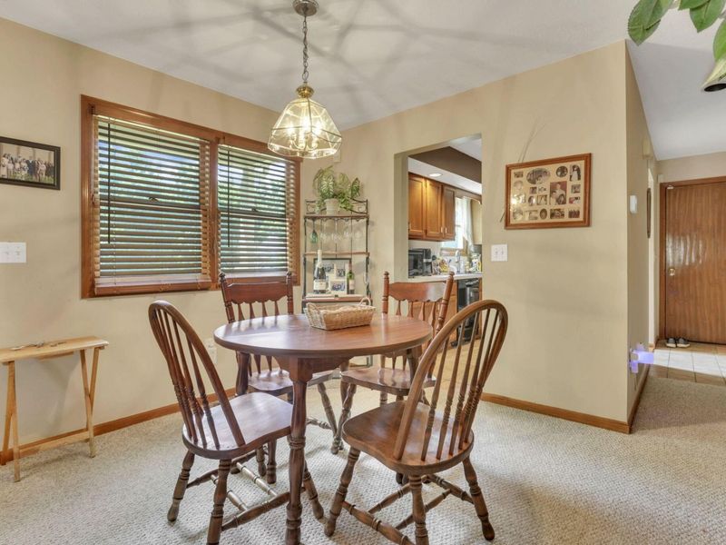 588 Spring Brook E, Westerville, OH 43081 Photo 7