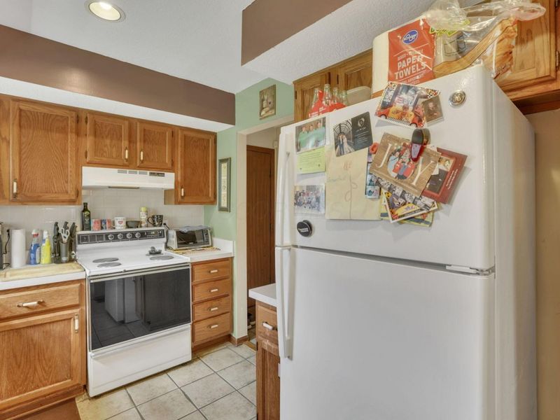 588 Spring Brook E, Westerville, OH 43081 Photo 9