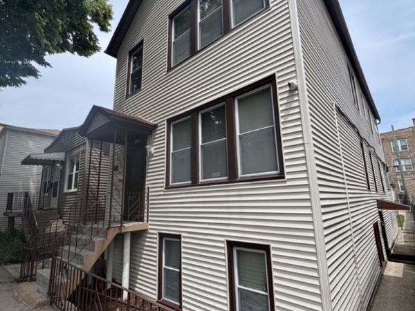 3327 S Lituanica Avenue , Chicago, IL 60608