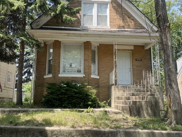 12310 S Yale Avenue , Chicago, IL 60628