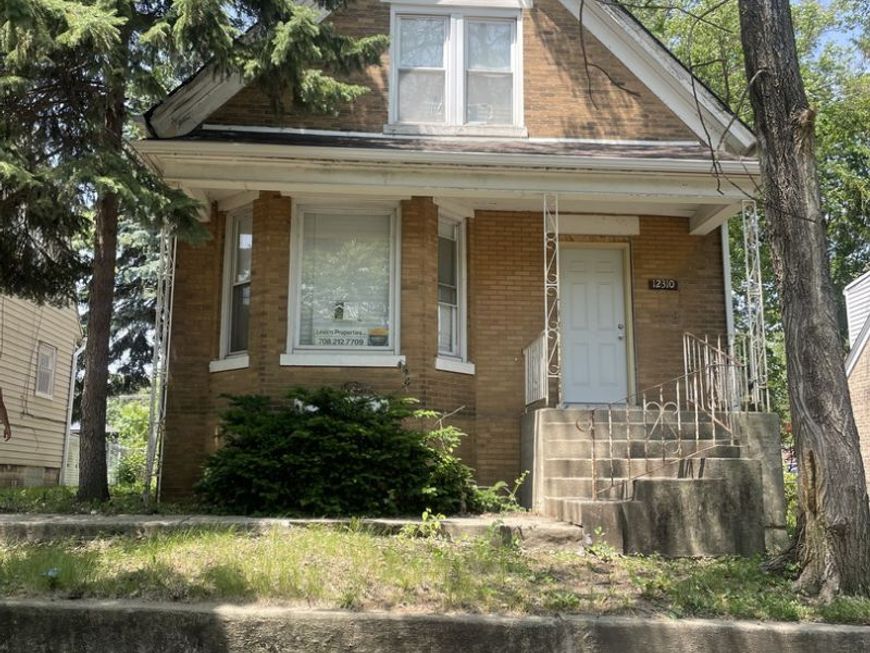 Main Photo