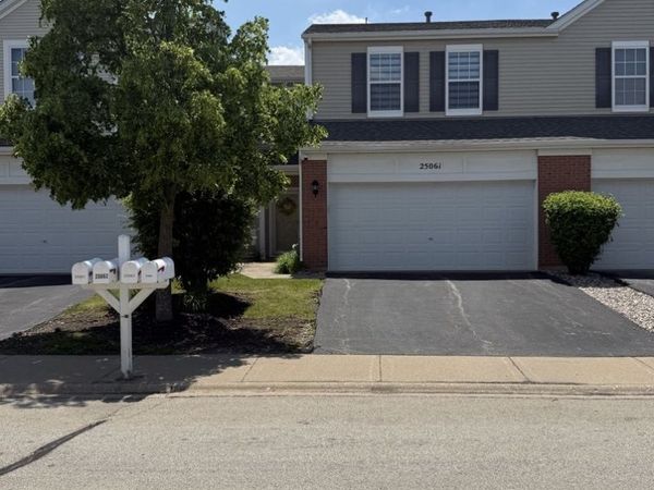 25061 Clare Circle , Manhattan, IL 60442