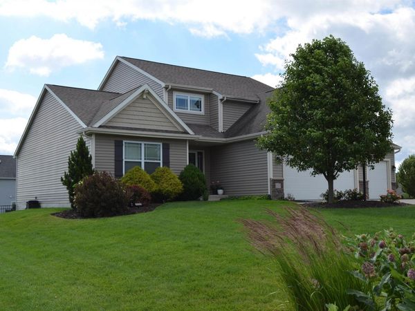 9319 Twin Leaf Court, Roanoke, IN 46783