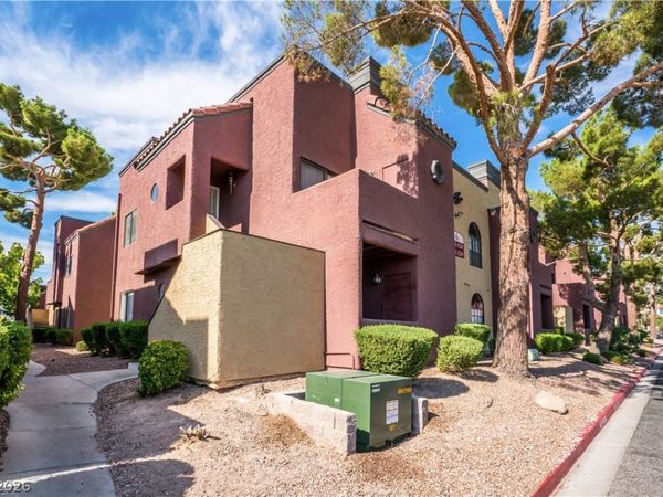 4050 Pacific Harbors Drive , Unit 222, Las Vegas, NV 89121