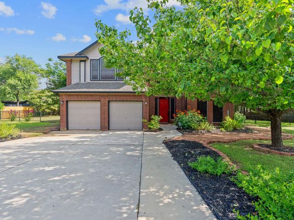222 Primrose DR , Kyle, TX 78640