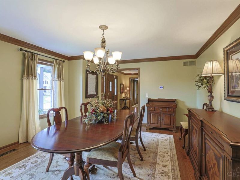 5445 Creek Bend Drive, West Chester, OH 45069 Photo 11