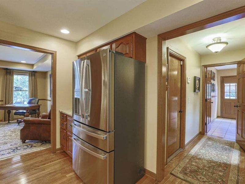 5445 Creek Bend Drive, West Chester, OH 45069 Photo 7
