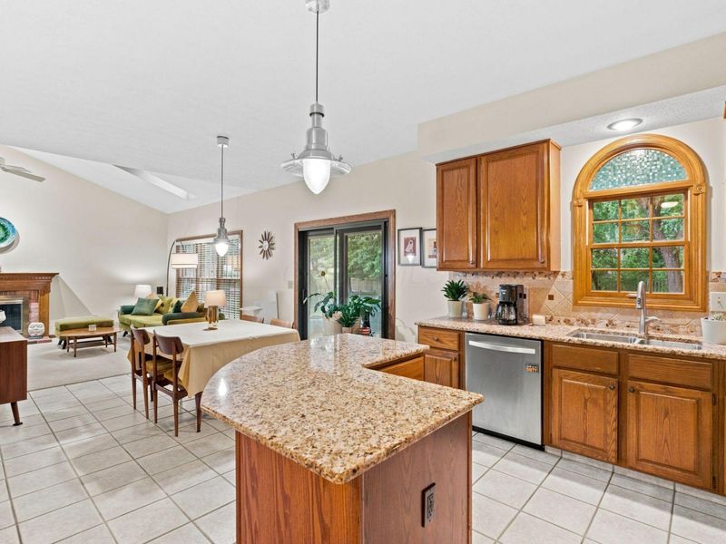 691 Westray Drive, Westerville, OH 43081 Photo 14