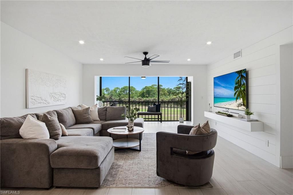 1520 Imperial Golf Course Blvd, Unit 236, Naples, FL 34110 Photo