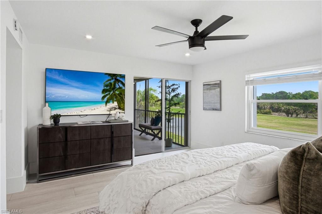 1520 Imperial Golf Course Blvd, Unit 236, Naples, FL 34110 Photo