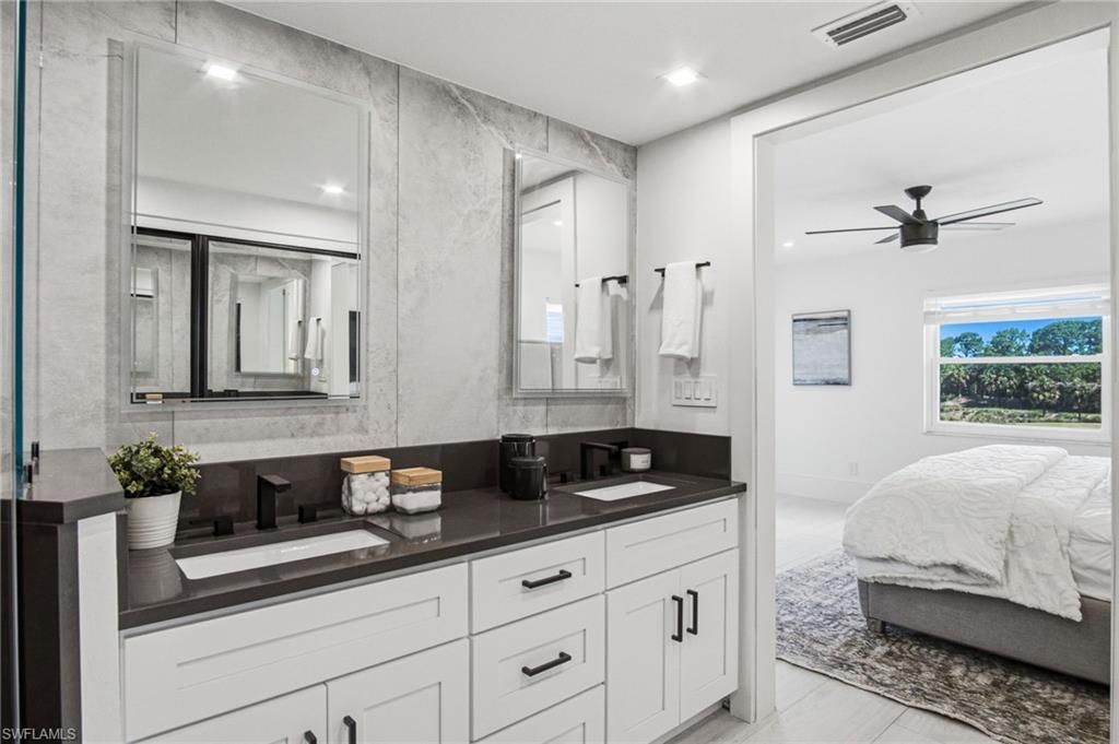 1520 Imperial Golf Course Blvd, Unit 236, Naples, FL 34110 Photo
