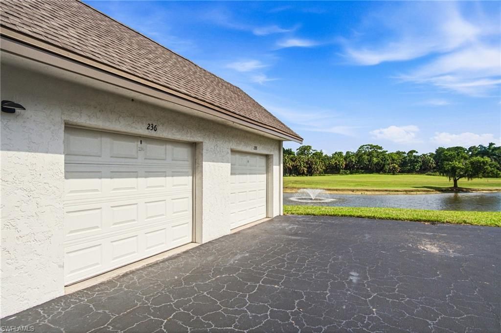 1520 Imperial Golf Course Blvd, Unit 236, Naples, FL 34110 Photo