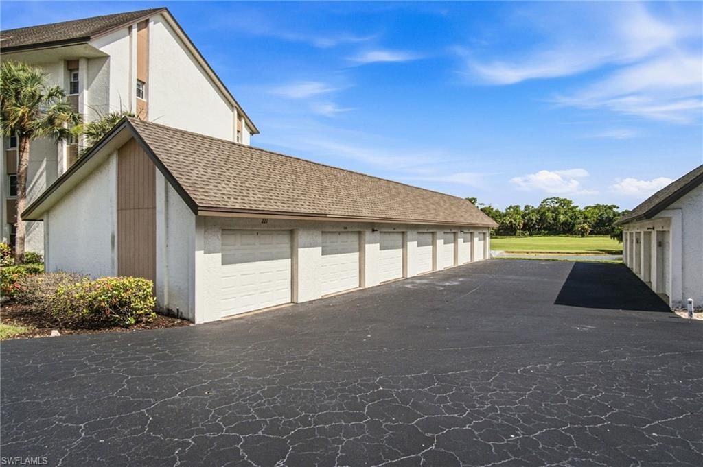 1520 Imperial Golf Course Blvd, Unit 236, Naples, FL 34110 Photo