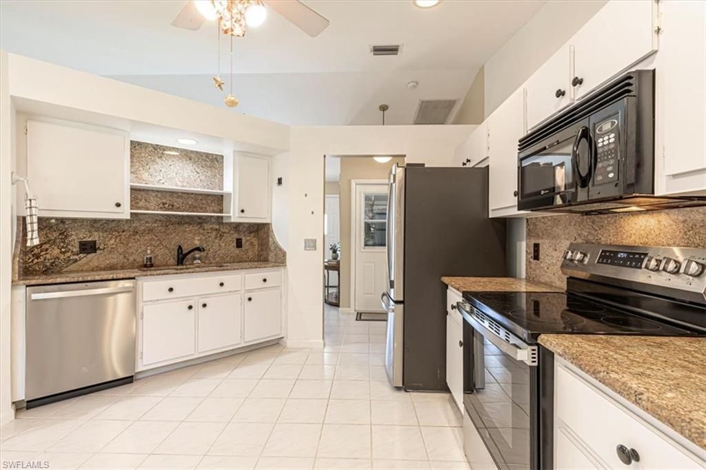 124 Versailles Cir, Naples, FL 34112 Photo