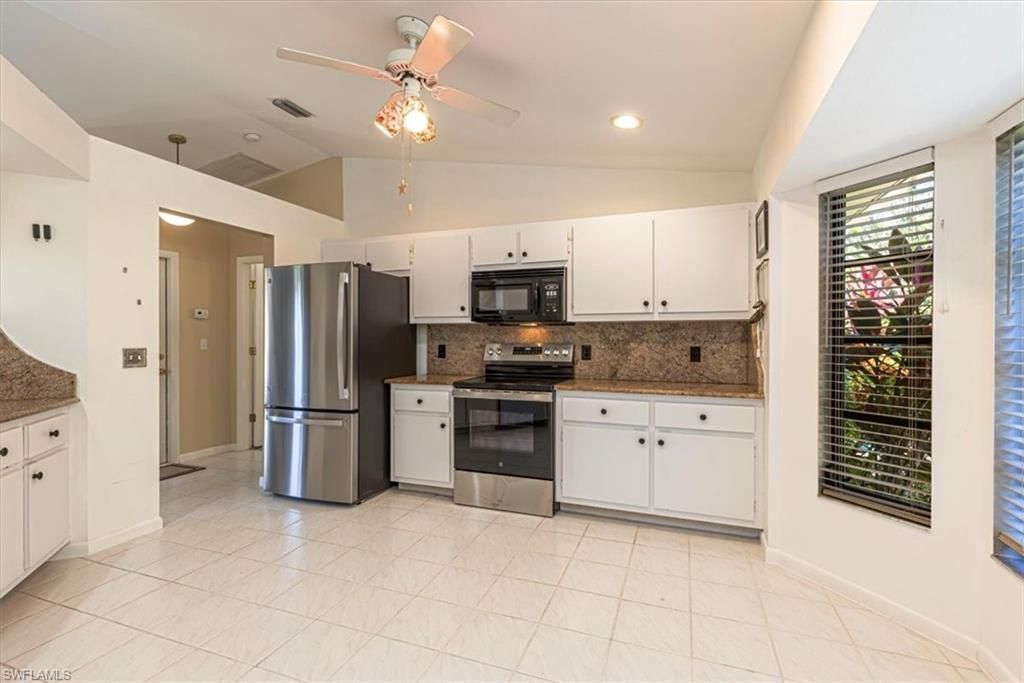124 Versailles Cir, Naples, FL 34112 Photo