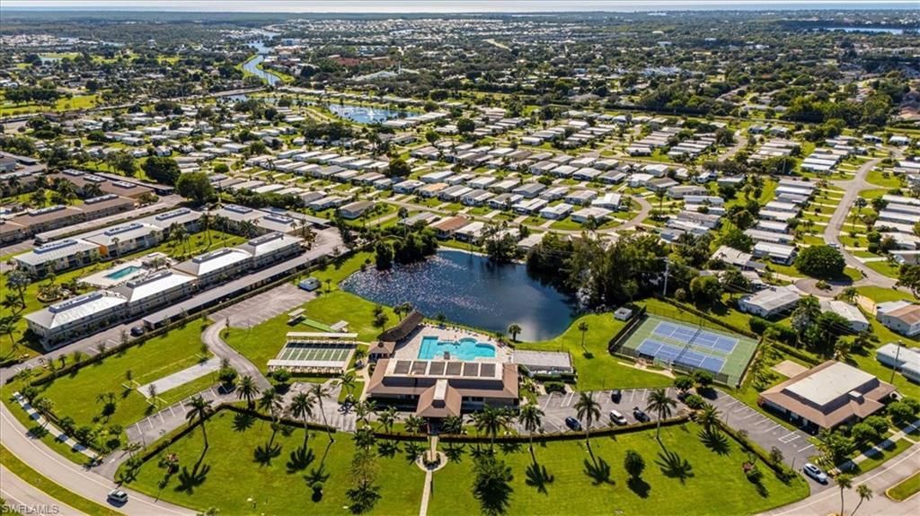 124 Versailles Cir, Naples, FL 34112 Photo