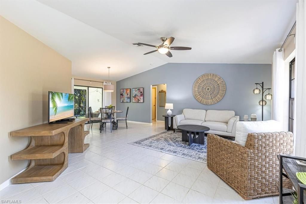 124 Versailles Cir, Naples, FL 34112 Photo