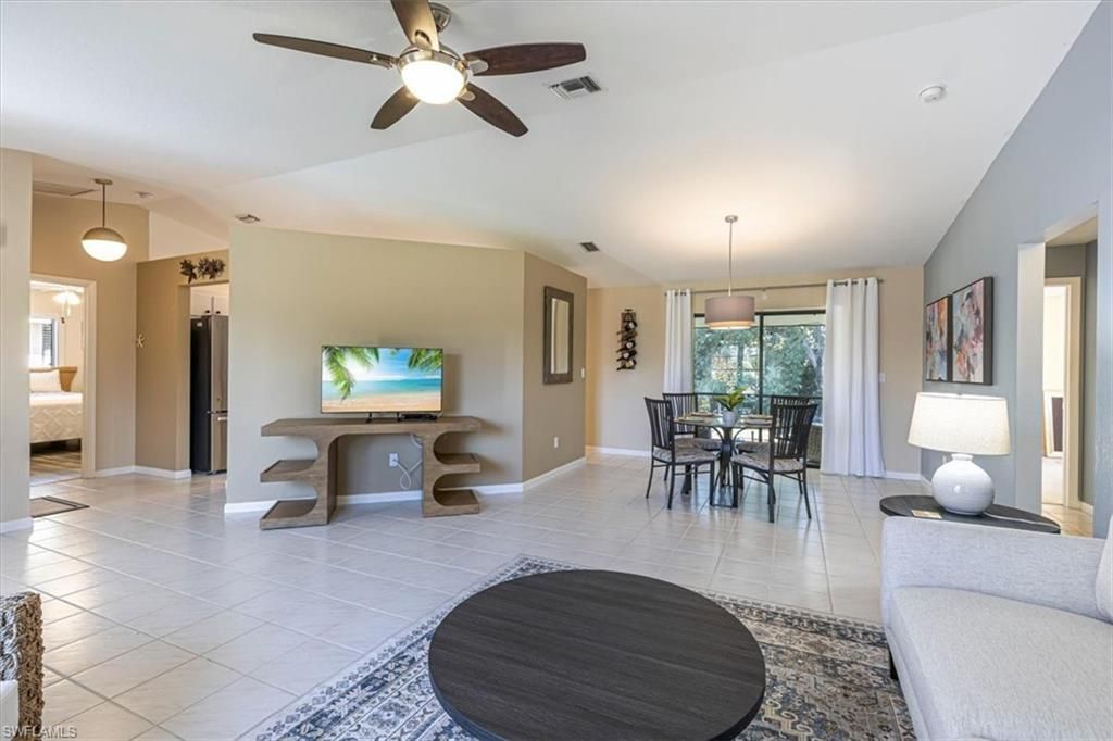 124 Versailles Cir, Naples, FL 34112 Photo