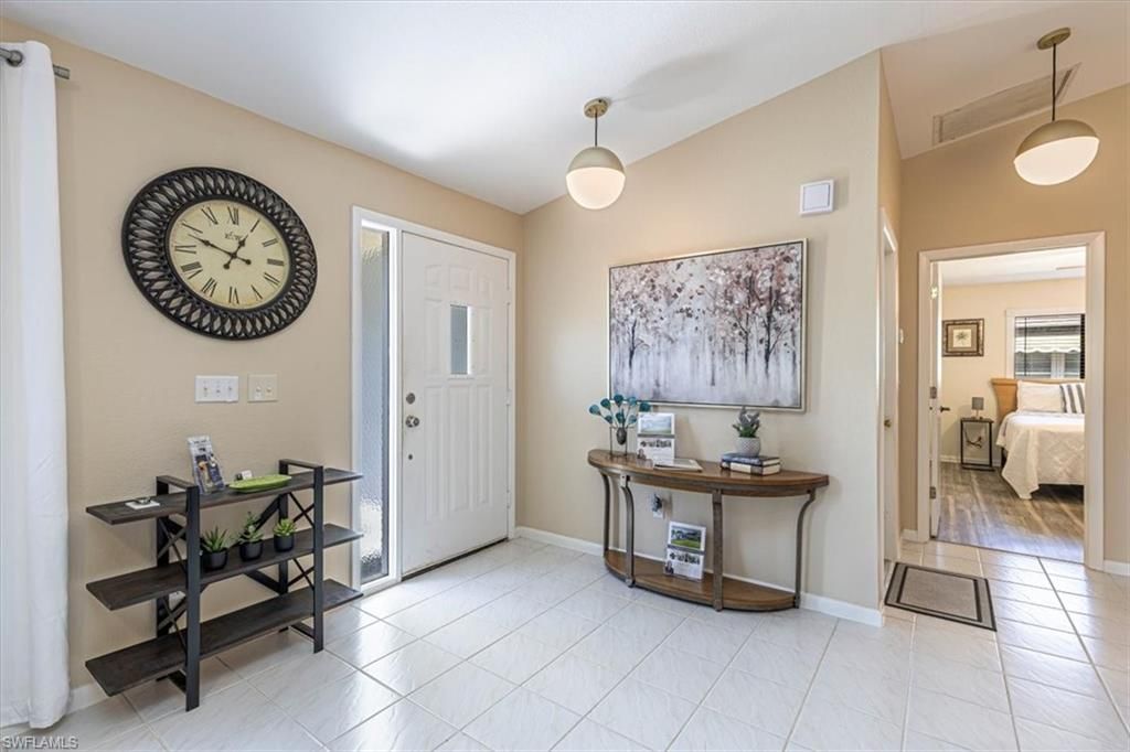 124 Versailles Cir, Naples, FL 34112 Photo