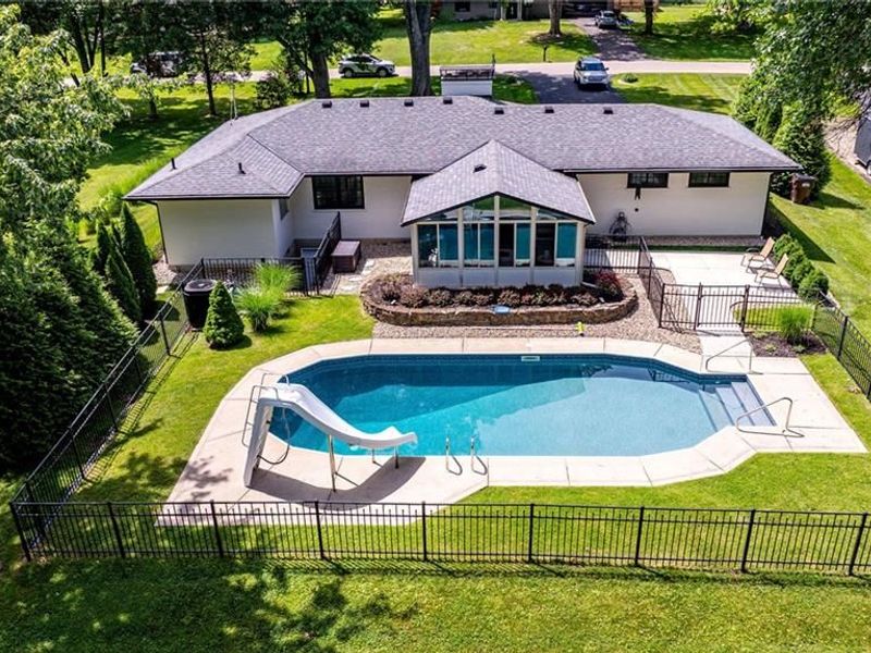 308 Indian View Drive, Miami Township, OH 45140 Photo 2